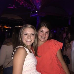 Meet your Posher, Caroline